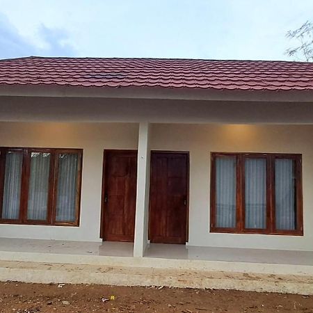 Mandalika Homestay Kuta  外观 照片